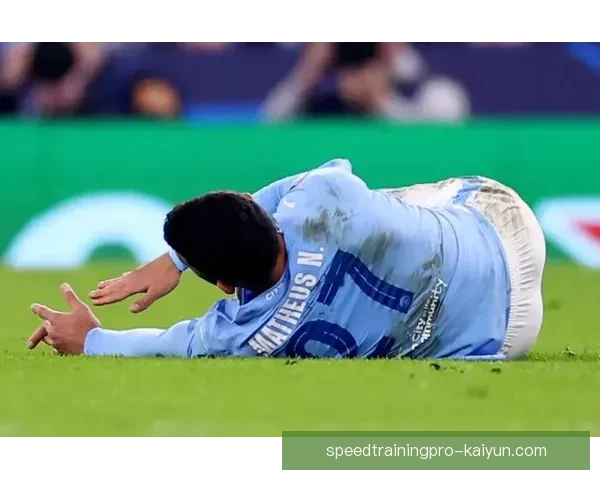 曼城球员眼中真实的Foden：持续提升的中场潜力与贡献